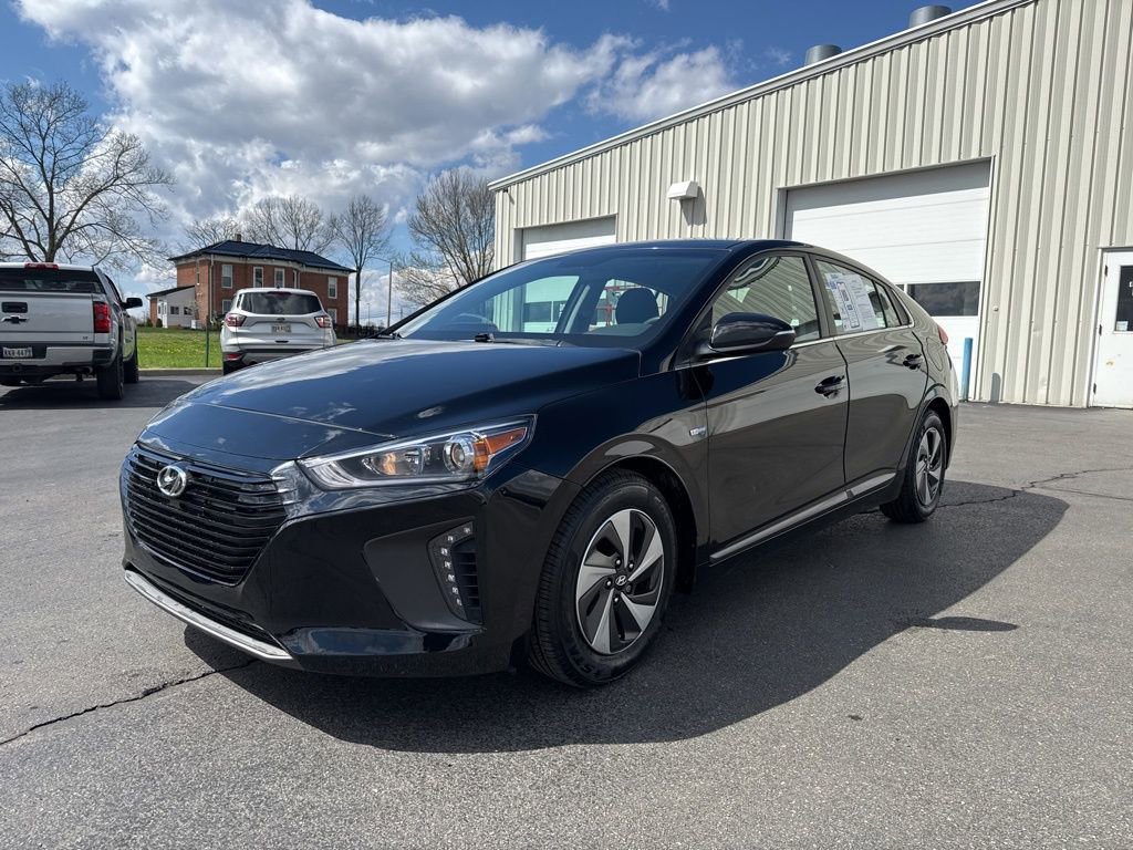 Used 2018 Hyundai Ioniq SEL image 3