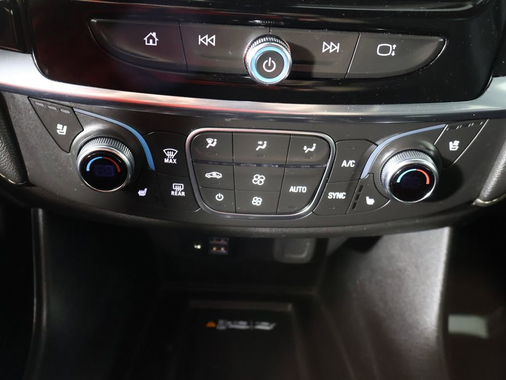 Used 2023 Chevrolet Traverse Premier AWD/4WD image 54