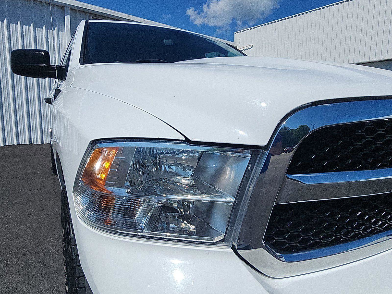Used 2022 RAM 1500 Classic SLT w/ Protection Group AWD/4WD image 12