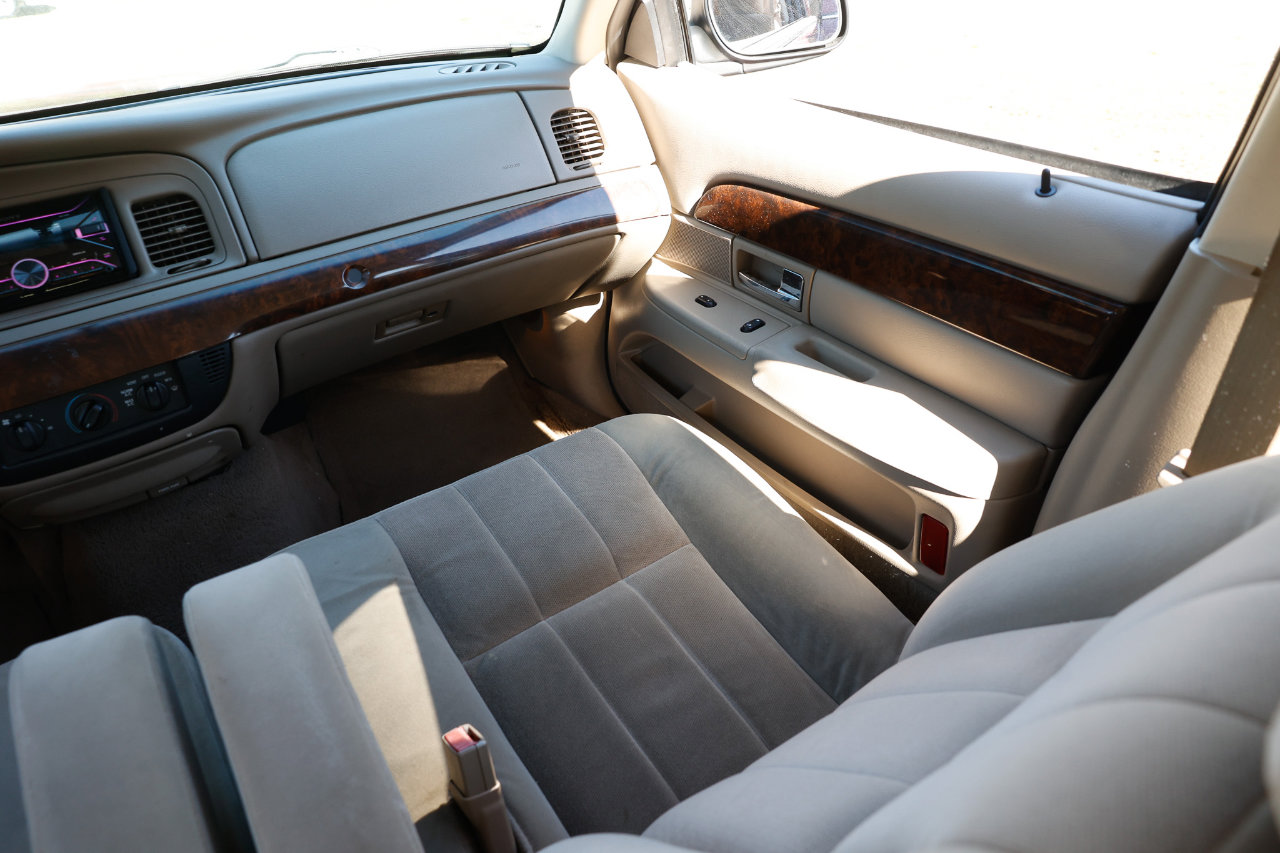 Used 2005 Mercury Grand Marquis GS image 22