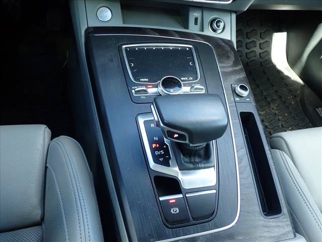Used 2020 Audi Q5 Prestige w/ Prestige Package AWD/4WD image 13