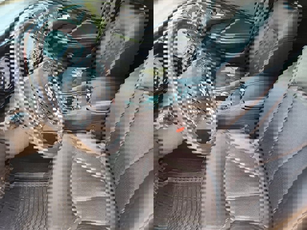 Used 2020 Buick Envision Essence image 9