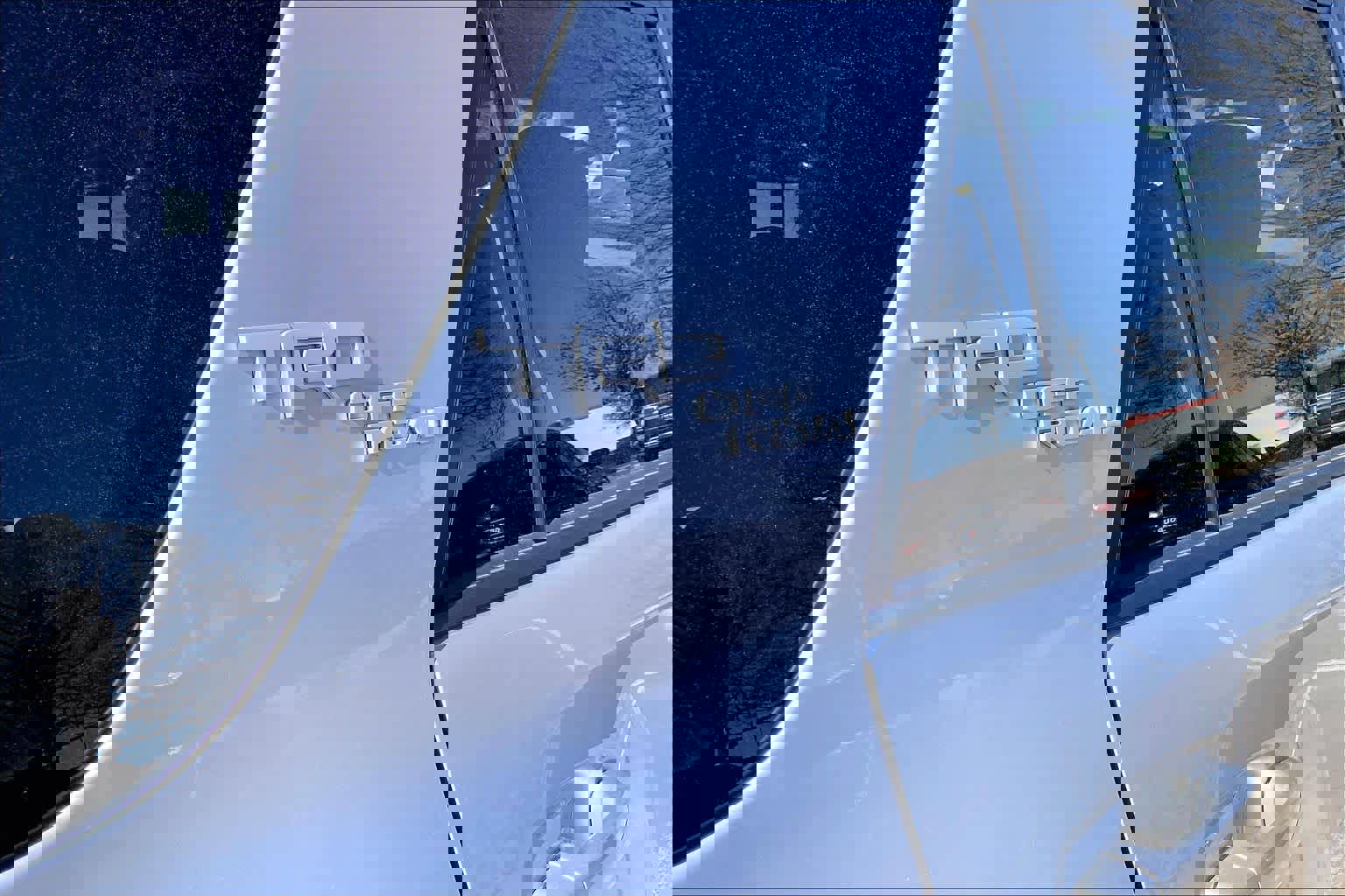 Used 2024 Toyota 4Runner TRD Off-Road image 10