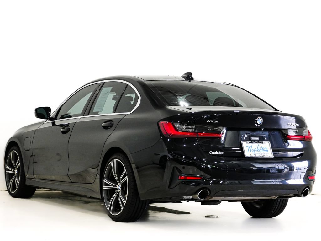 Used 2021 BMW 330e xDrive w/ Premium Package AWD/4WD image 8