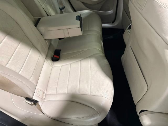 Used 2019 Mercedes-Benz GLC 300 image 29