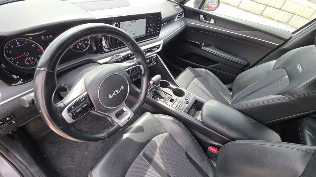 Used 2022 Kia K5 GT-Line image 12