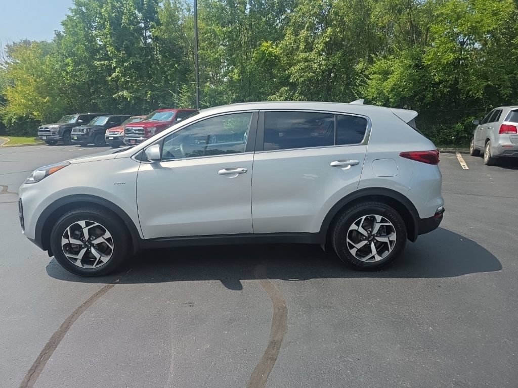 Used 2022 Kia Sportage LX AWD/4WD image 5