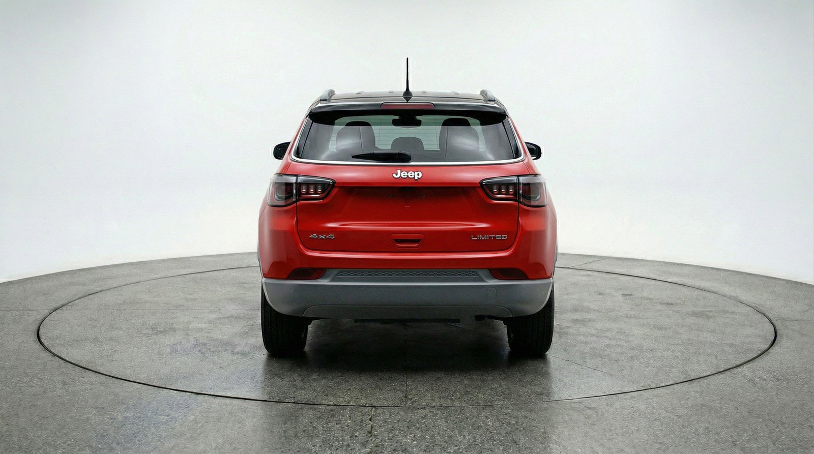 Used 2025 Jeep Compass Trailhawk AWD/4WD image 7