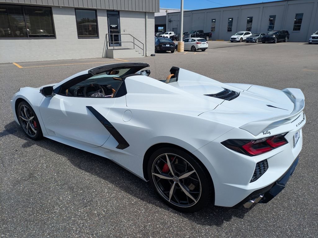 Used 2023 Chevrolet Corvette Stingray Premium Conv w/ Z51 Performance Package RWD image 9