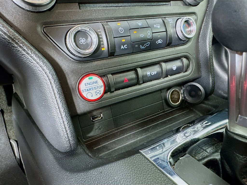 Used 2017 Ford Mustang GT image 32