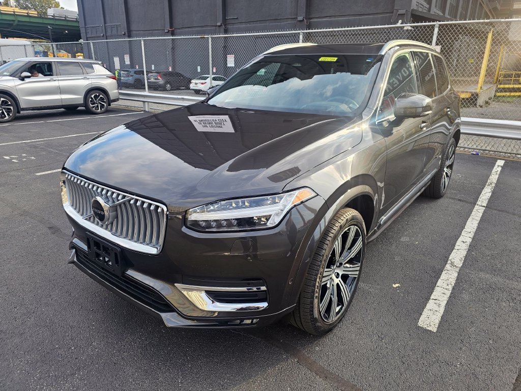 Certified 2024 Volvo XC90 B6 Ultimate AWD/4WD image 1
