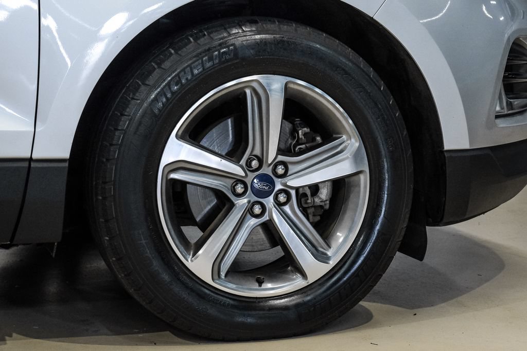 Used 2019 Ford Edge SEL w/ Equipment Group 201A FWD image 58