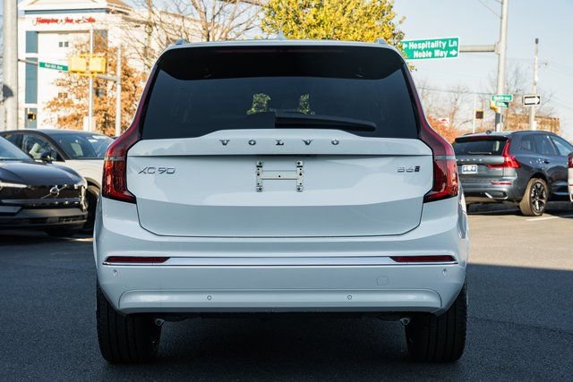 New 2026 Volvo XC90 B6 Plus image 6