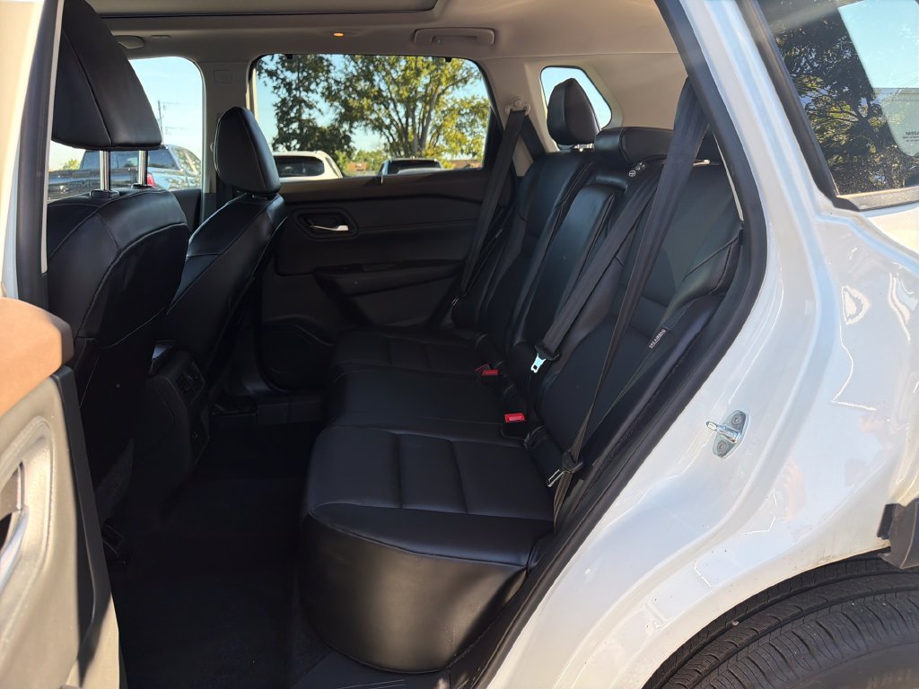 Certified 2023 Nissan Rogue SV w/ SV Premium B Package AWD/4WD image 28