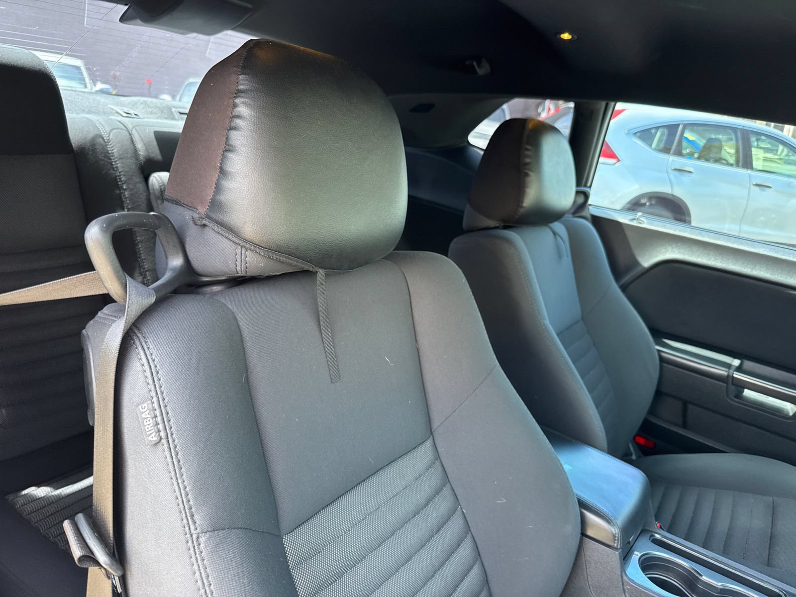 Used 2014 Dodge Challenger SXT RWD image 9