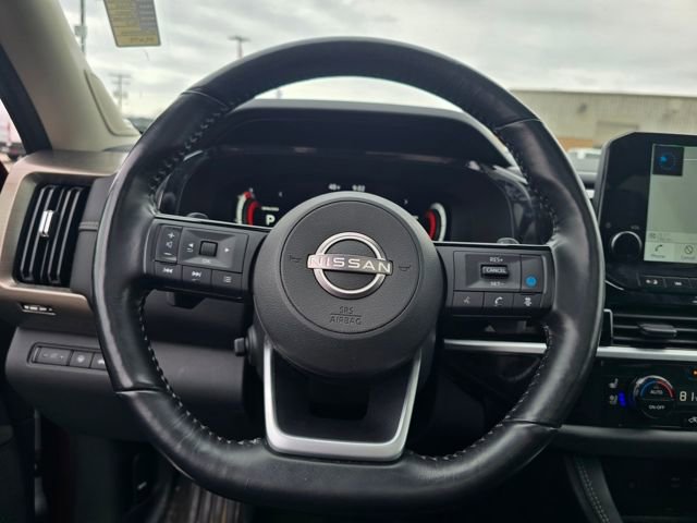 Used 2022 Nissan Pathfinder Platinum image 31