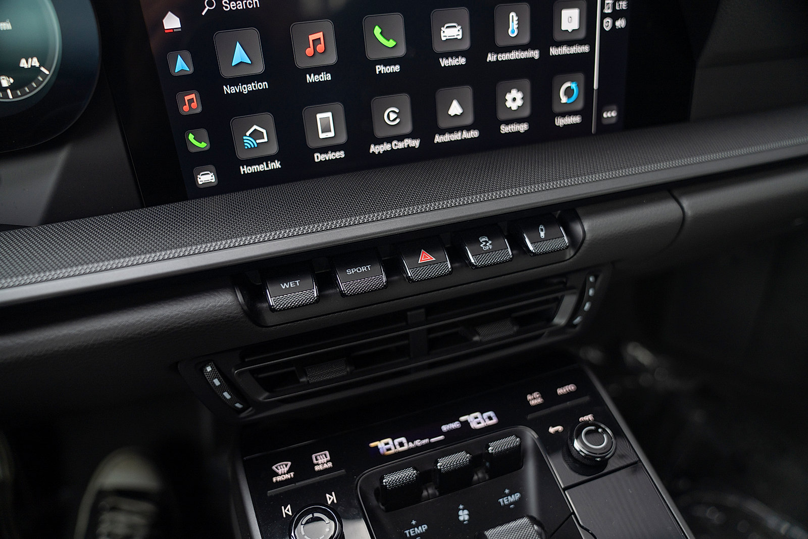 Certified 2022 Porsche 911 Carrera image 13