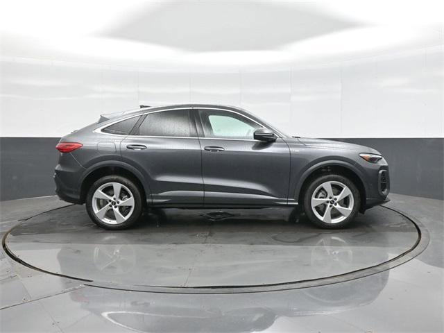 New 2025 Audi Q5 Premium Plus image 8