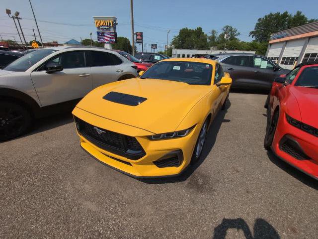 Certified 2024 Ford Mustang GT Premium RWD image 3