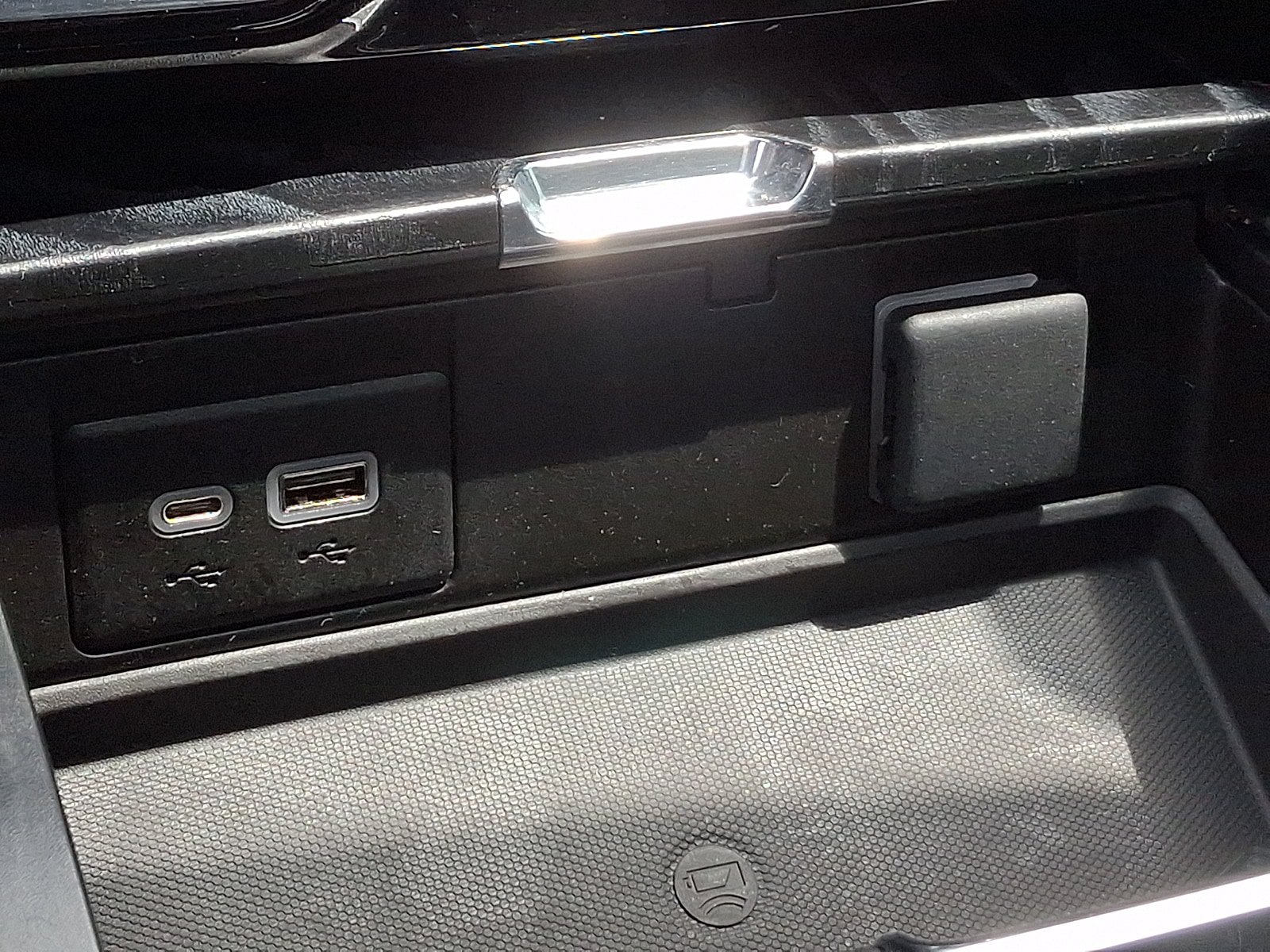 Used 2022 GMC Yukon XL Denali w/ Max Trailering Package AWD/4WD image 28