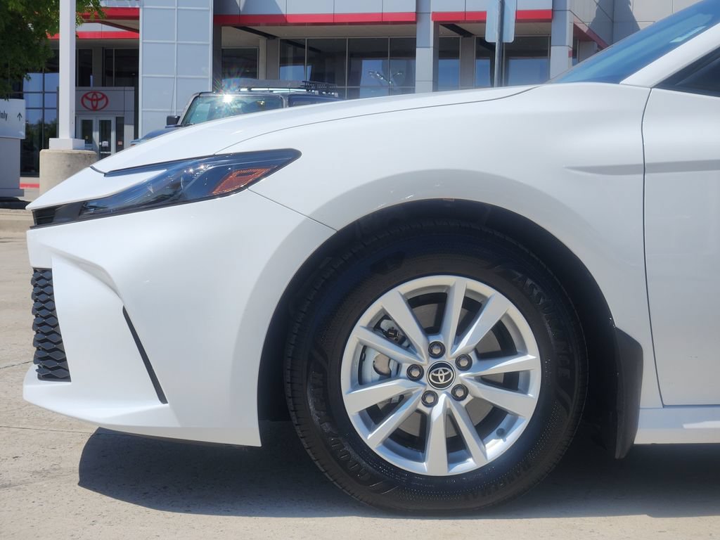 Used 2026 Toyota Camry LE w/ Convenience Package FWD image 9