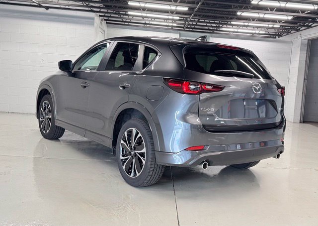 Certified 2025 MAZDA CX-5 AWD 2.5 S w/ Preferred Package image 3
