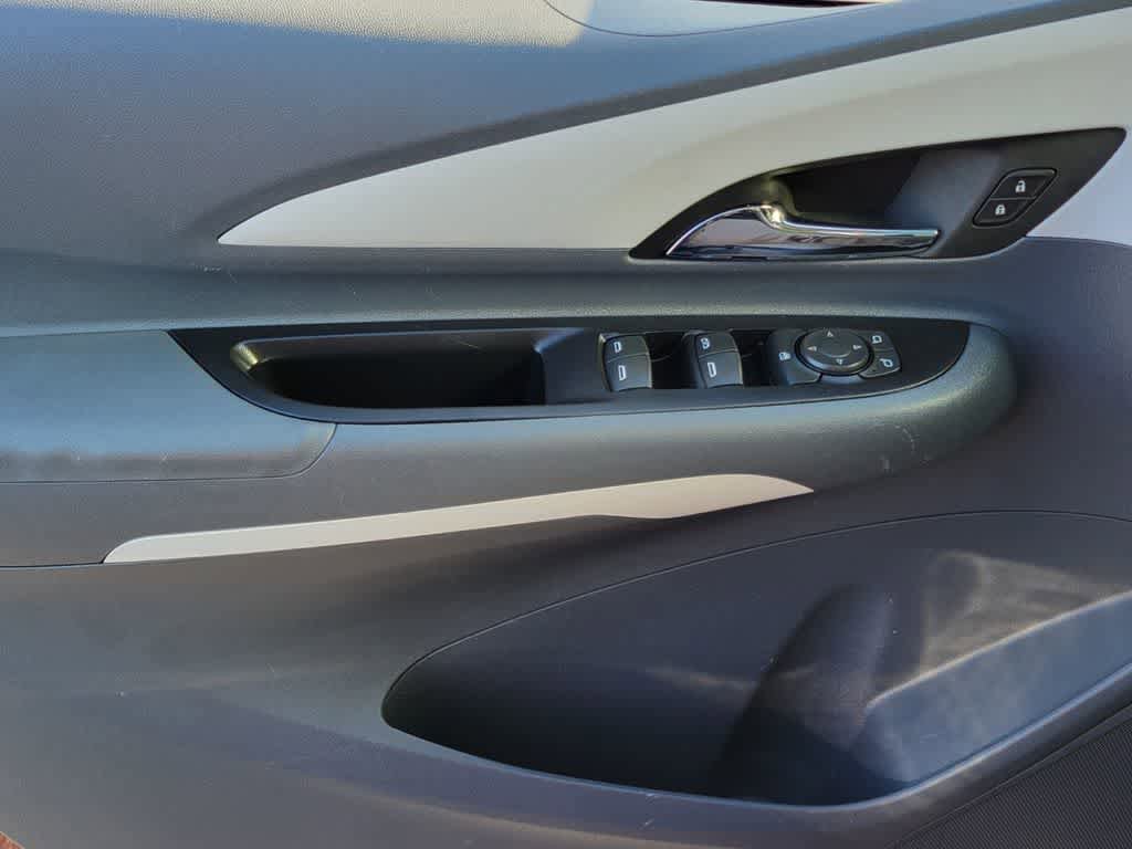 Used 2017 Chevrolet Bolt LT FWD image 19