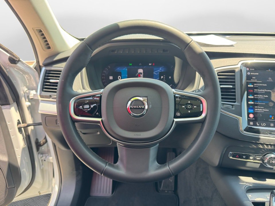 Certified 2025 Volvo XC90 B5 Core AWD/4WD image 10