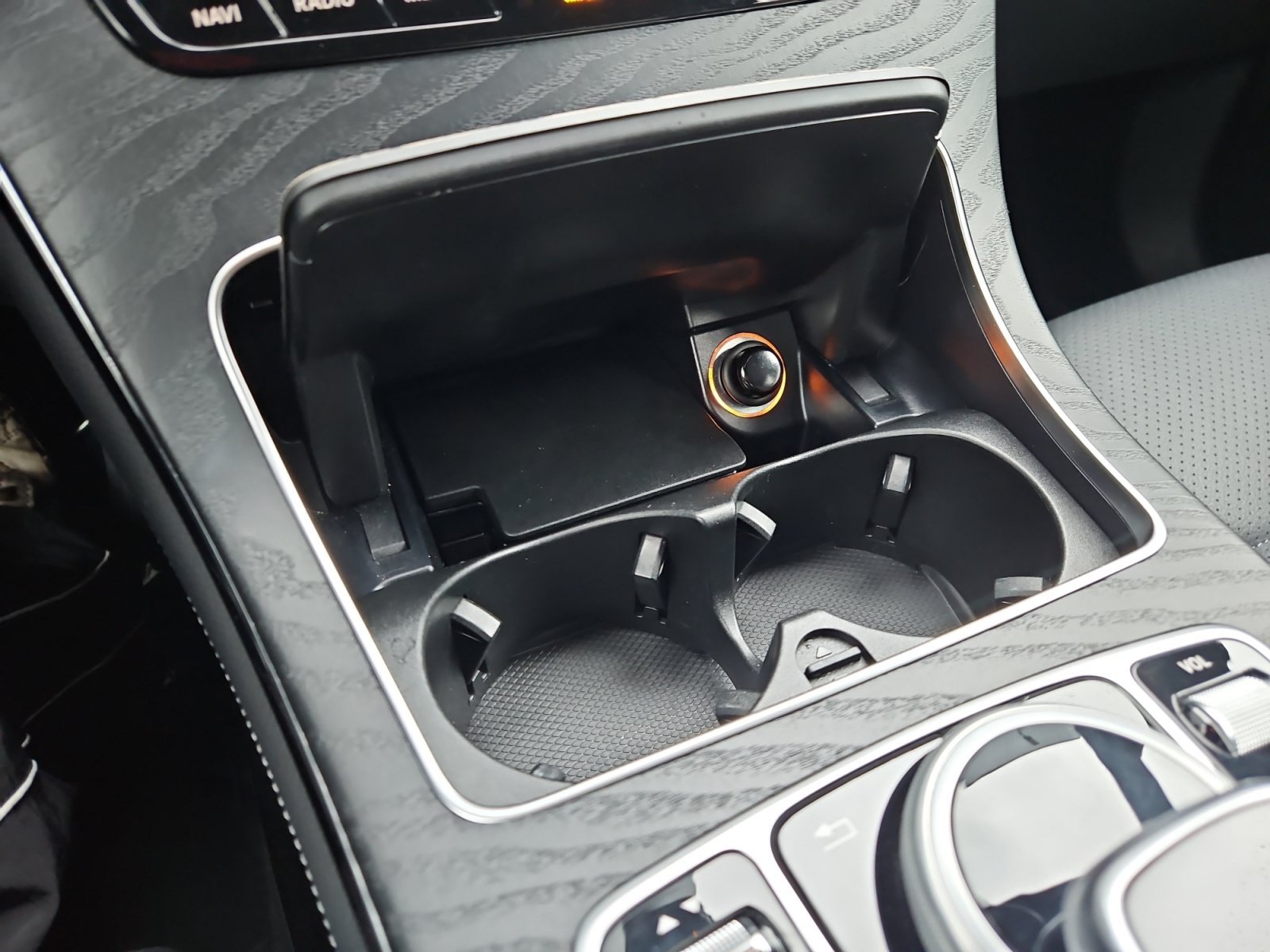 Used 2018 Mercedes-Benz GLC 300 4MATIC Coupe image 23