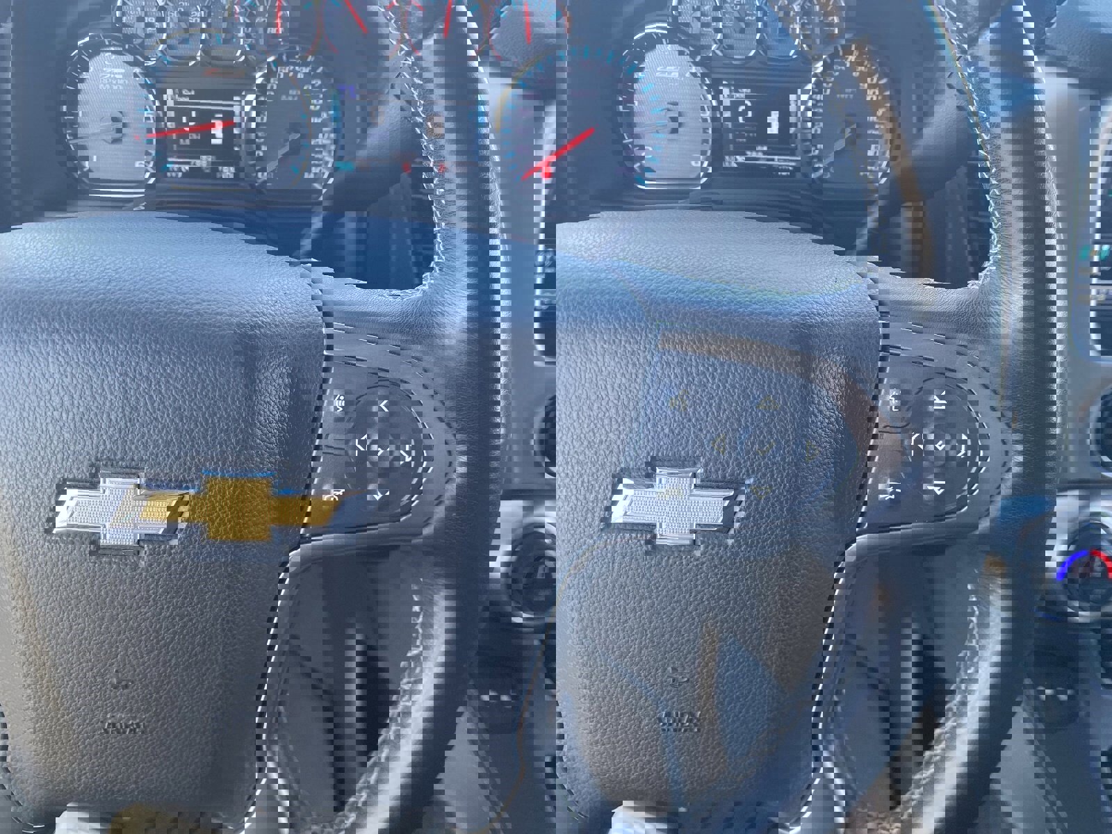 Used 2019 Chevrolet Tahoe LT w/ Luxury Package image 26