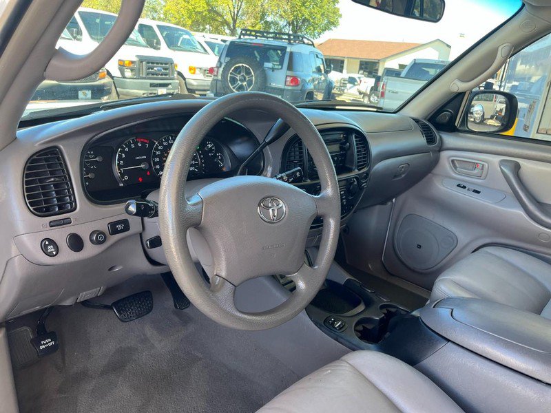 Used 2006 Toyota Sequoia SR5 RWD image 8