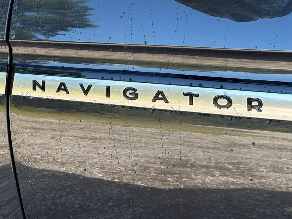 New 2027 Lincoln Navigator Reserve AWD/4WD image 29