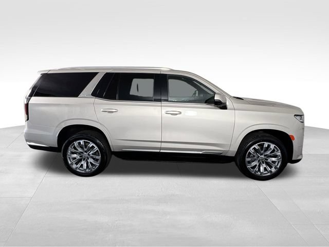 Used 2022 Cadillac Escalade Luxury w/ LPO, Floor Liner Package AWD/4WD image 19