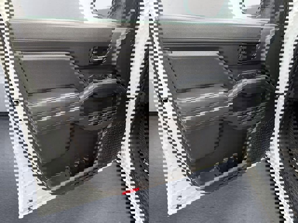 Used 2025 Toyota Tacoma SR image 12