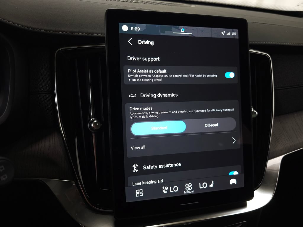 Certified 2026 Volvo XC90 B6 Ultra AWD/4WD image 28