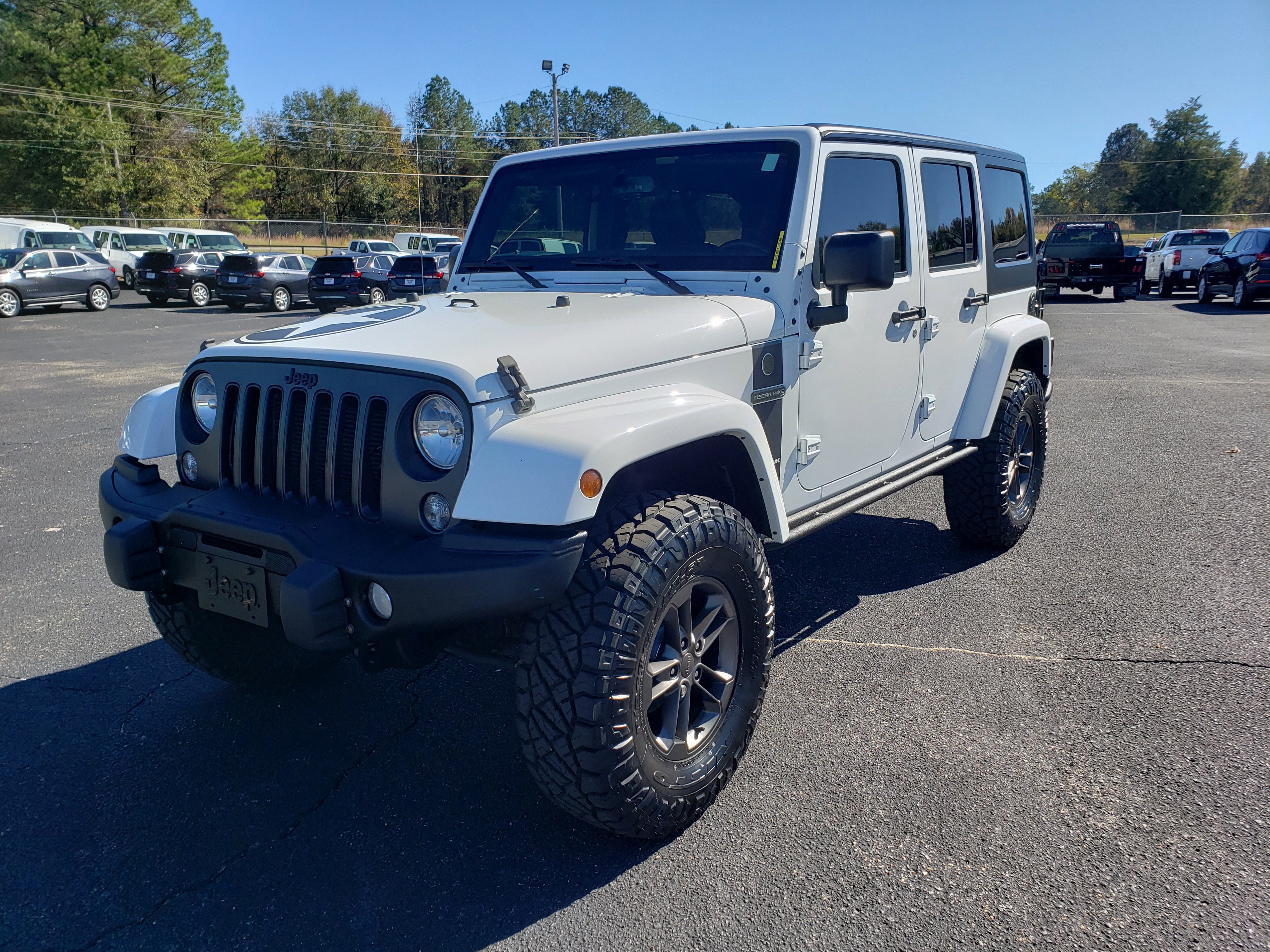 Used 2018 Jeep Wrangler Unlimited Sport image 2