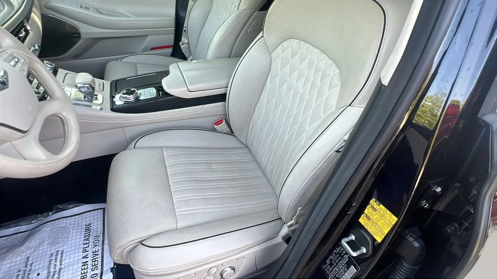 Used 2021 Genesis G90 5.0 Ultimate RWD image 20