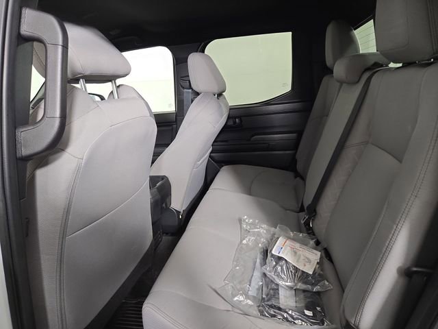 Used 2025 Toyota Tacoma SR5 AWD/4WD image 16