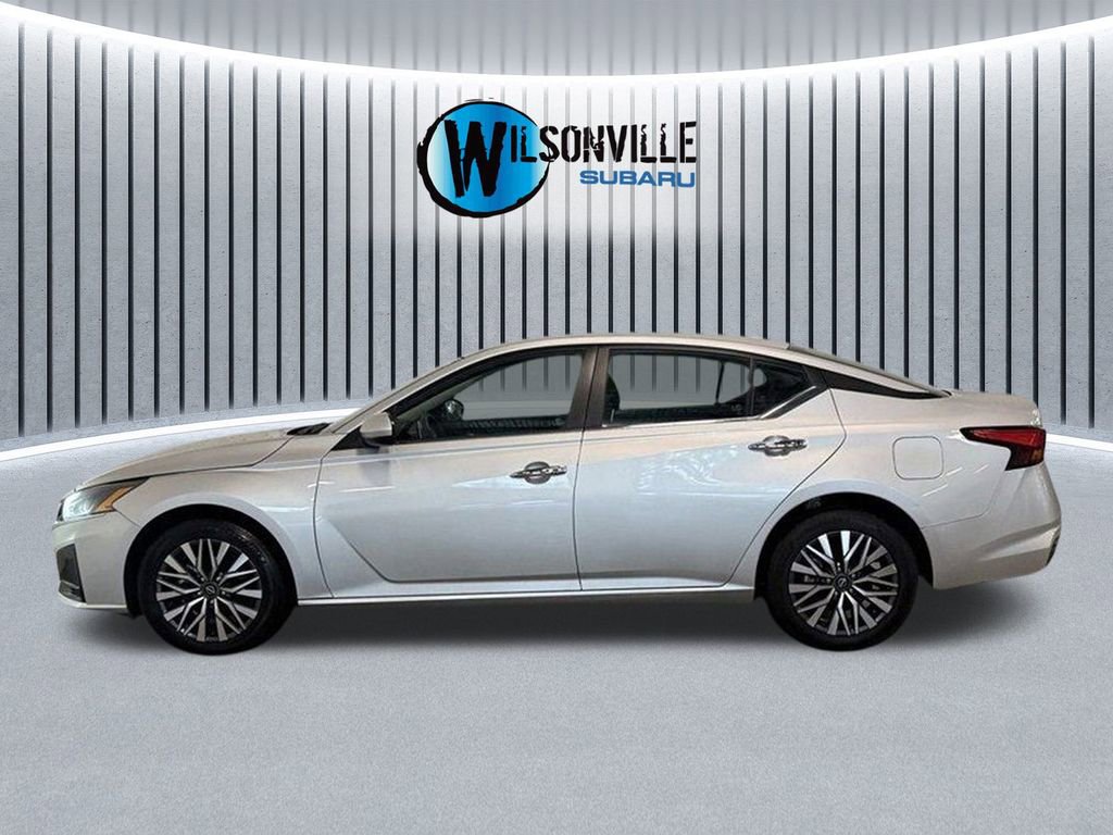 Used 2023 Nissan Altima 2.5 SV image 16