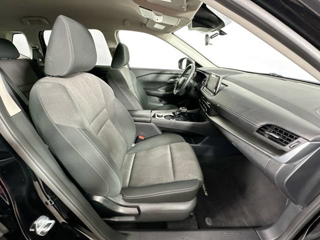 Used 2025 Nissan Rogue SV AWD/4WD image 27