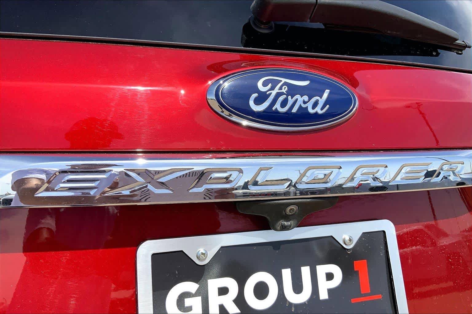 Used 2019 Ford Explorer XLT w/ Equipment Group 201A FWD image 33