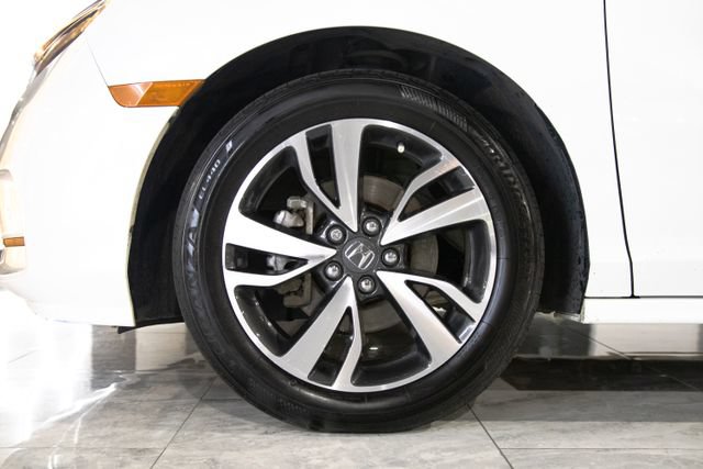 Used 2023 Honda Odyssey Touring image 32