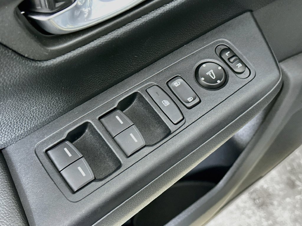 Used 2025 Honda CR-V Sport-L image 22