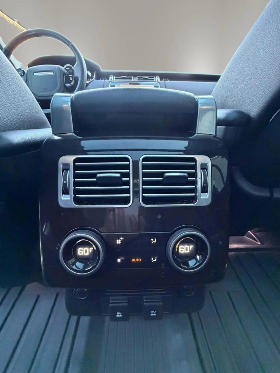 Used 2020 Land Rover Range Rover image 19