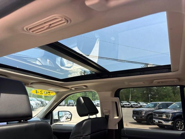 Used 2024 Ford Expedition XLT AWD/4WD image 12