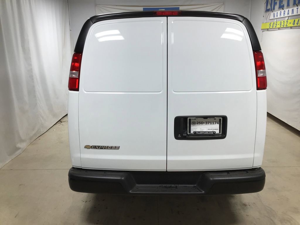 New 2025 Chevrolet Express 2500 image 5