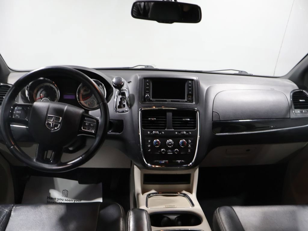 Used 2017 Dodge Grand Caravan SXT FWD image 17