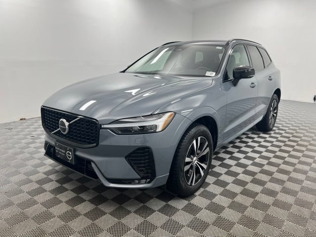 Used 2024 Volvo XC60 B5 Core w/ Climate Package AWD/4WD image 2