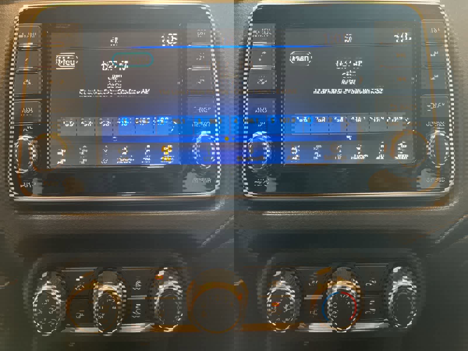 Used 2025 Nissan Versa S image 17