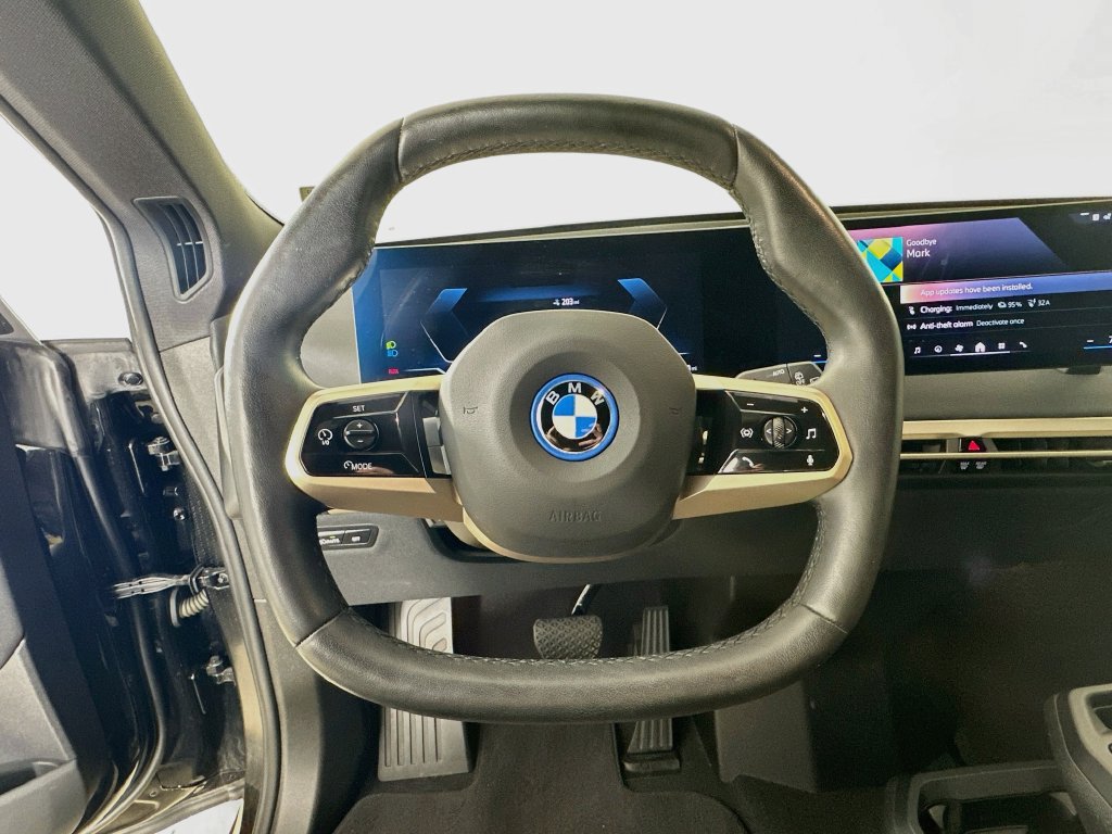 Used 2025 BMW iX xDrive50 w/ Convenience Package AWD/4WD image 11
